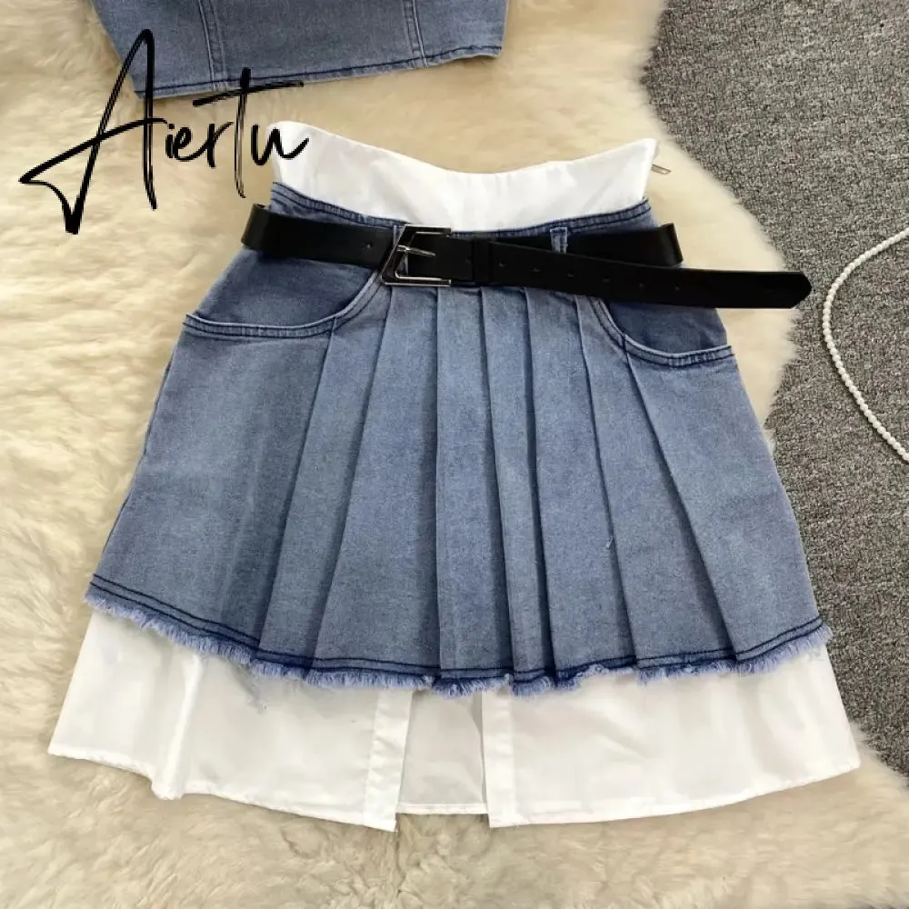 Aiertu  Fashion American Retro Y2K Sexy Denim Suits Women Strapless Mini Top  Pleated Mini Skirt Vintage Beach Two Pieces Set