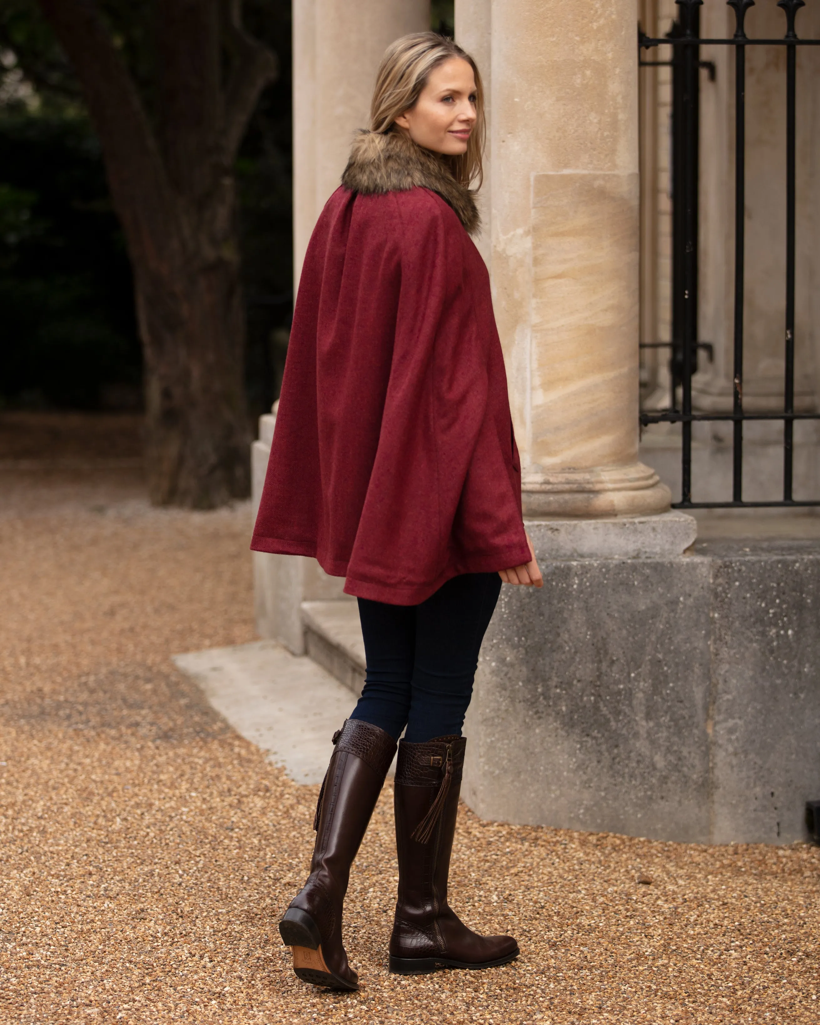 Newbury Tweed Cape with Faux Fur Collar - Jalapeno Red